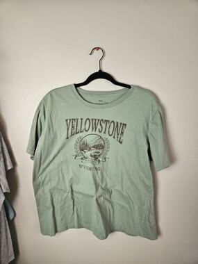 Yellowstone Wyoming Graphic Tee - Sage Green
